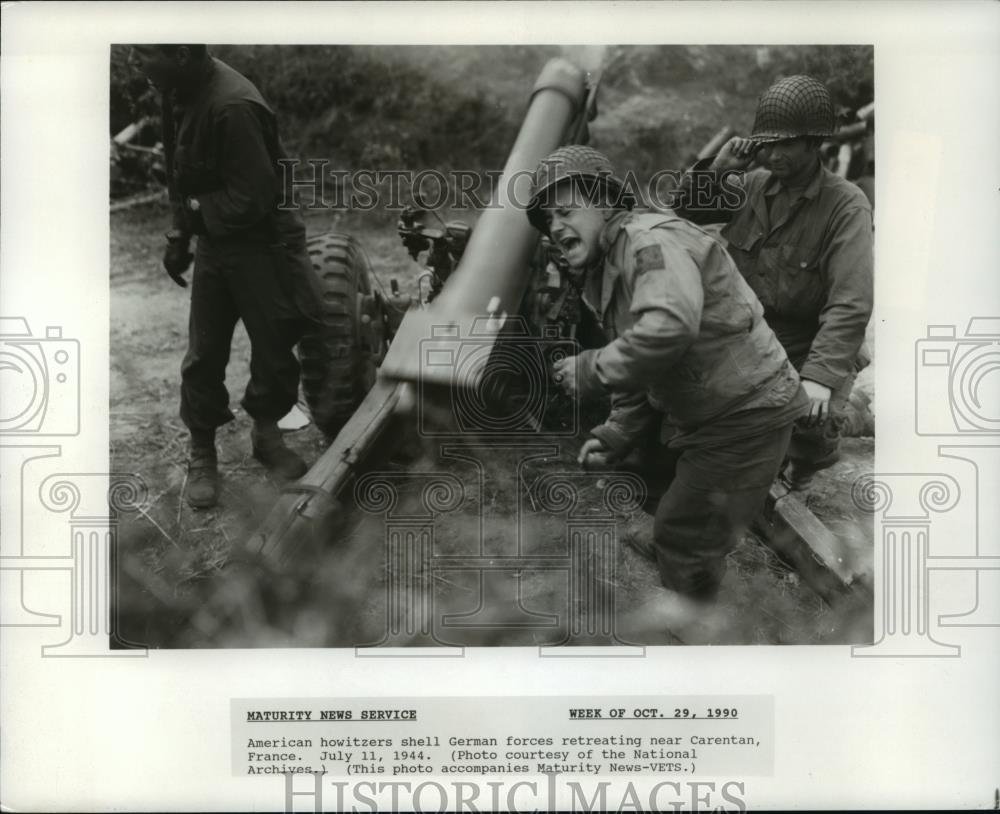 1990 Press Photo World War II-American howitzers shell German forces - Historic Images