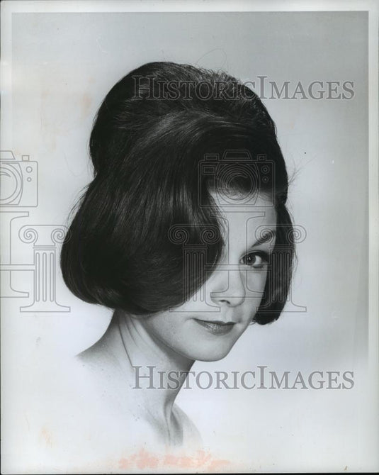 1962 Press Photo "Boom Line" peek a boo swirl - cvb71794 - Historic Images