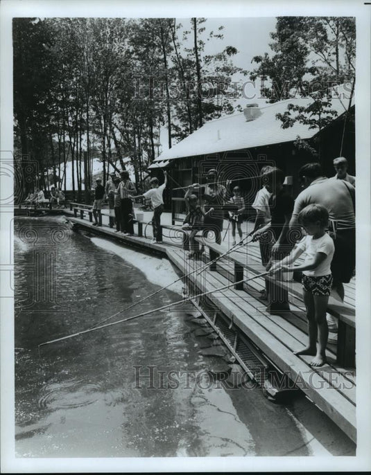 Press Photo Sea World, Amusement Park - cvb71541 - Historic Images