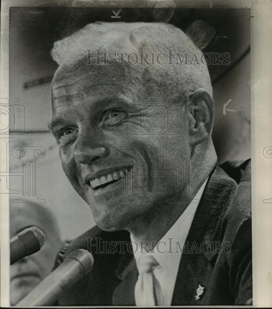 1962 Press Photo John H. Glenn Jr. is a mighty pleased fellow  - cvb71757 - Historic Images