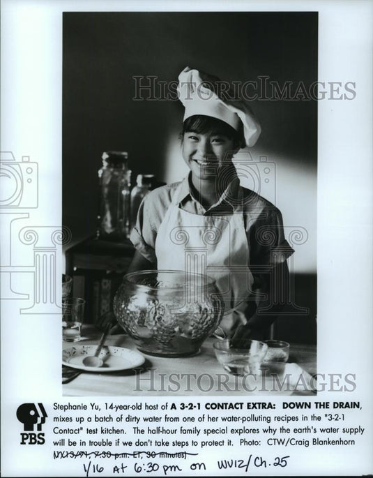 Press Photo Stephanie Yu 14 year old host of 321 Contact Extra Down the drain - Historic Images