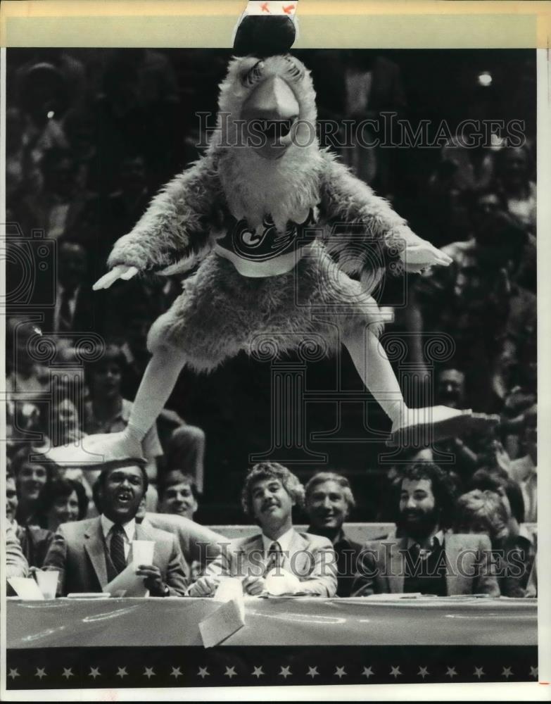 Press Photo Mascot - cvb70011 - Historic Images