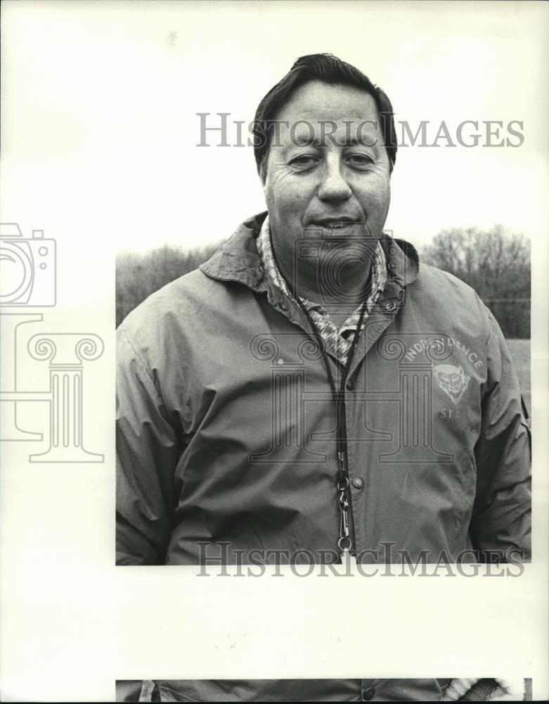 1982 Press Photo Coach Dan Potopsky - cvb72553 - Historic Images