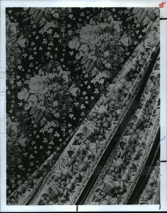 1986 Press Photo "Bainbridge" fabric from Greeff's Winthrop Manor Collection. - Historic Images