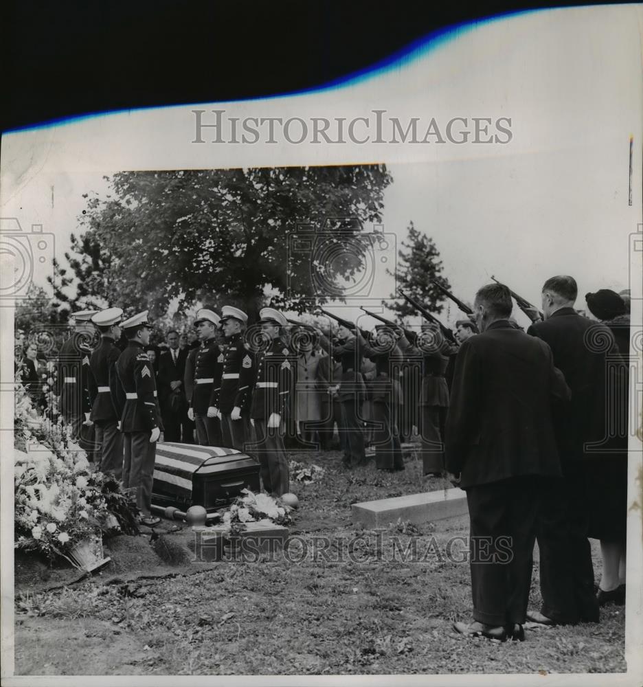 1946 Press Photo Military Funeral Services for John Debevec,-- World War Victim - Historic Images