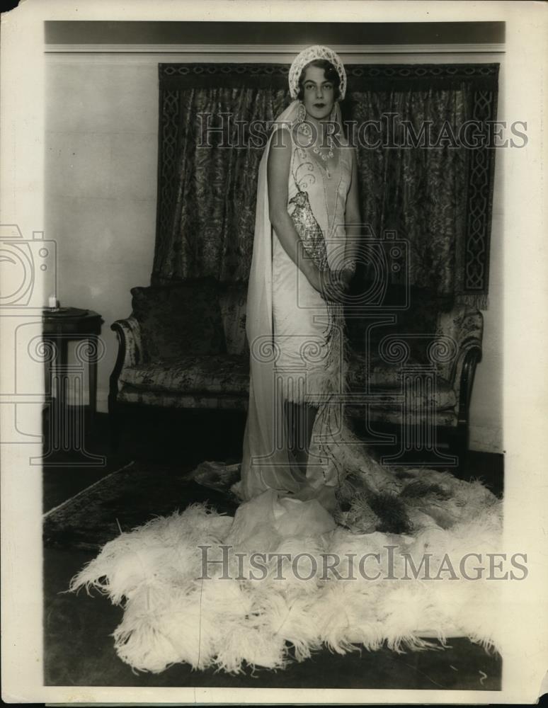 1929 Press Photo New York Miss Florence P. Weicker, Queen of the affair NYC. - Historic Images