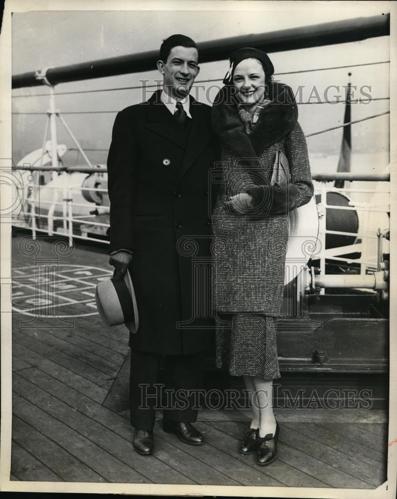 1931 Press Photo New York Count Alain de la Falaise and wife on MS Lafayette NYC - Historic Images