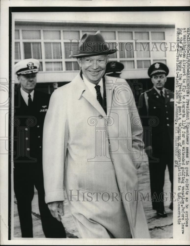 1960 Press Photo President Eisenhower arrives at Washington Airport  - nef00965 - Historic Images