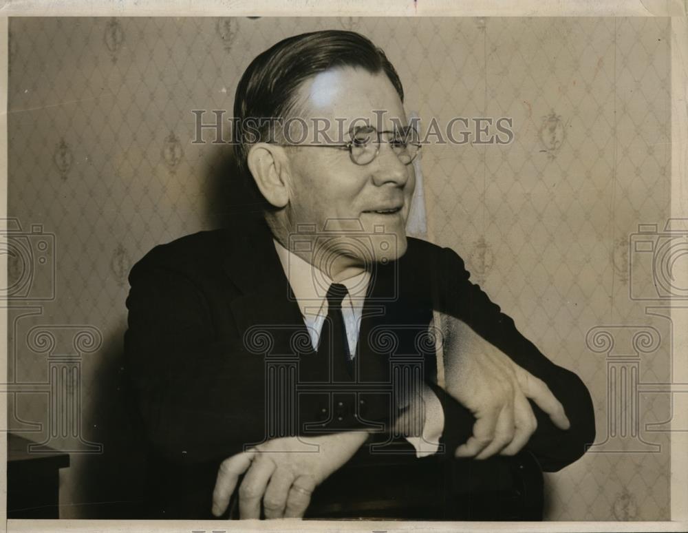 1938 Press Photo Judge Arthur James Pictured In Philadelphia - nee93710 - Historic Images