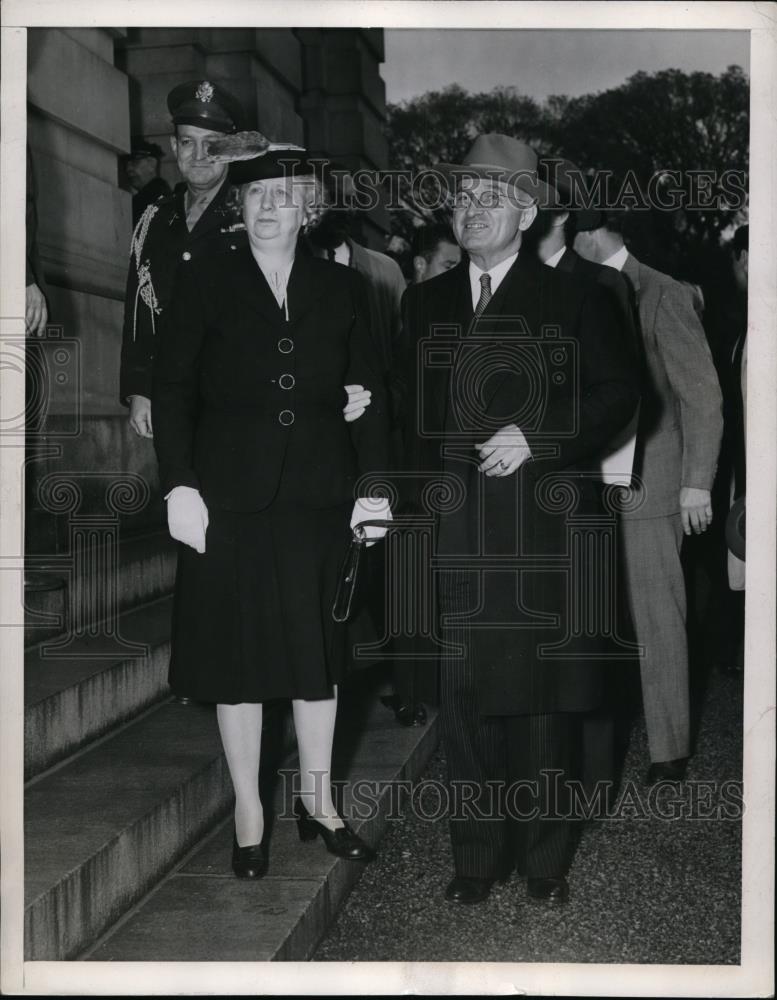 1945 Press Photo Pres. and Mrs.Harry Truman arrived to address Congress - Historic Images