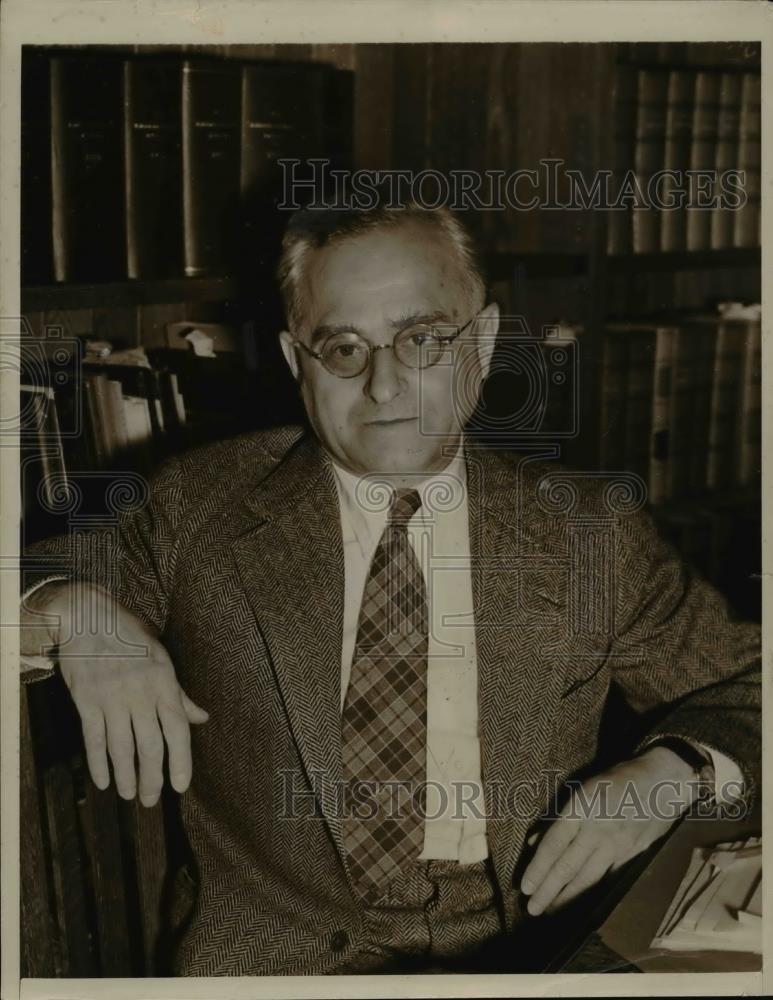 1938 Press Photo Felix Frankfurter In His Office At Harvard Universirty - Historic Images