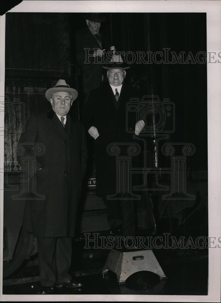 1936 Press Photo Pres.Herbert Hoover and his Secretary Lawrence Richey - Historic Images