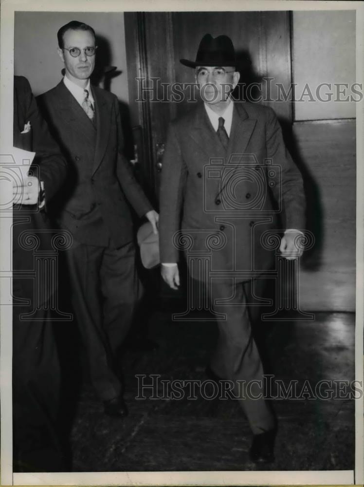 1945 Press Photo Edward J.Soule Sr.,Pres.of the Soule Steel Company - nef05116 - Historic Images