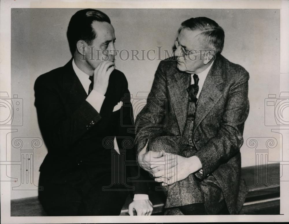 1938 Press Photo Paul A.Wright discuss murder case with his father J.J.Wright - Historic Images