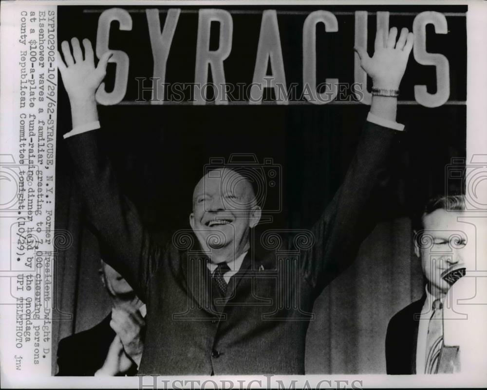 1962 Press Photo Dwight Eisenhower Waves to Crowd at Fundraising Dinner - Historic Images