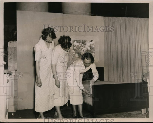1936 Press Photo Teaching Girls Household training Progame Women's Div. W.P.A - Historic Images