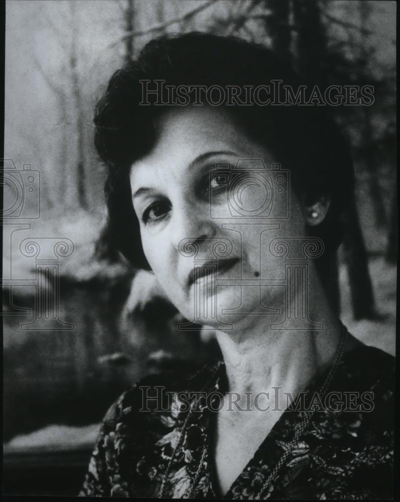 1980 Press Photo Artist Eugenia Enes - spa25557 - Historic Images