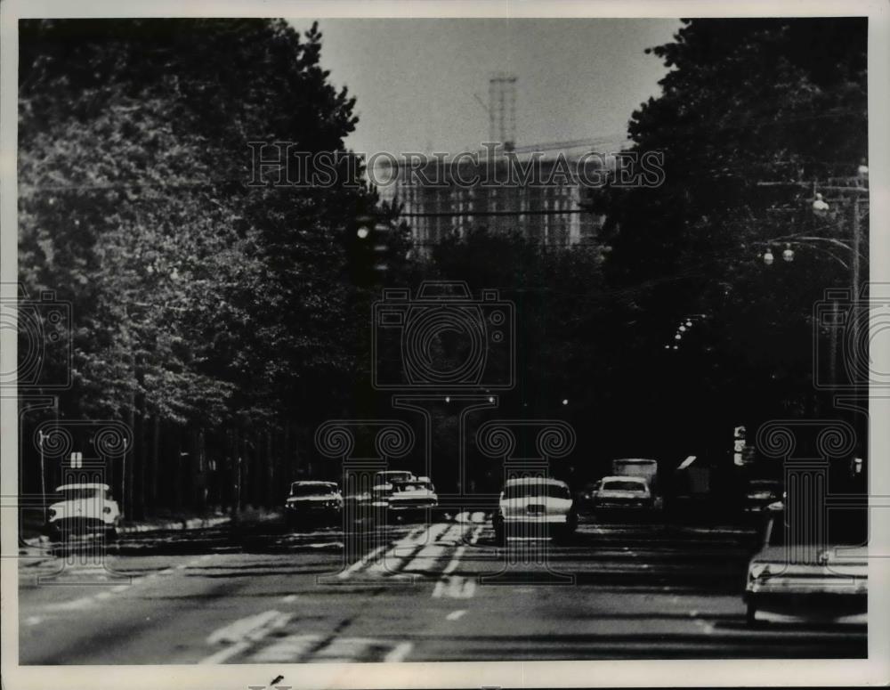 1963 Press Photo Winton Place Apartment looking East from Clifton Park - Historic Images