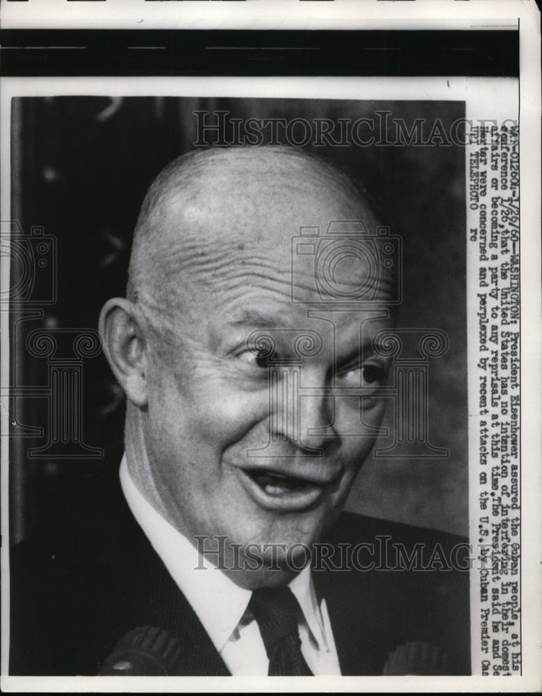 1960 Press Photo Pres.Dwight Eisenhower at this press conference at Wash. - Historic Images