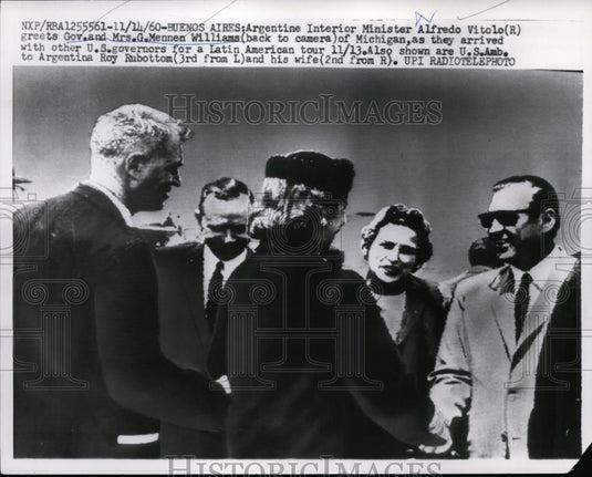1960 Press Photo Alfredo Vitolo greets Gov and Mrs.G.Menne Williams  of Michigan - Historic Images