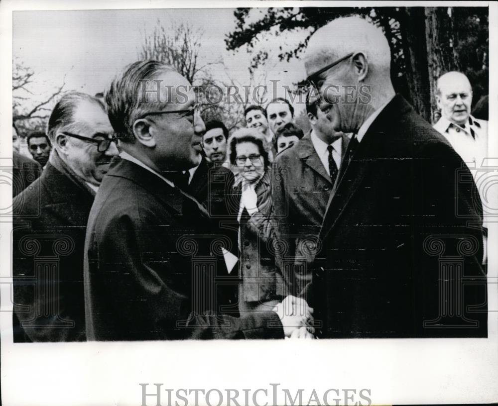 1968 Press Photo U.Thant, U.N Sec.General and Swiss Pres. Dr.Willy Spuehler - Historic Images