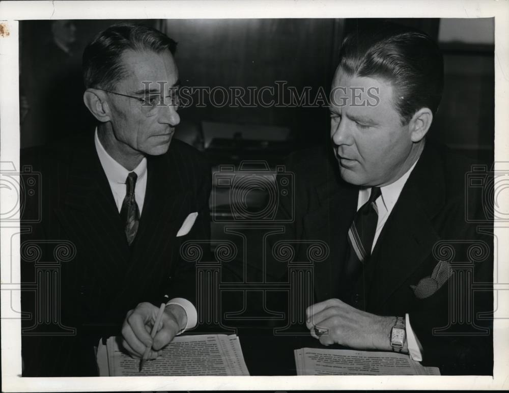 1944 Press Photo Assistant US Attorney Charles Veale &amp; US Attorney Charles Carr - Historic Images