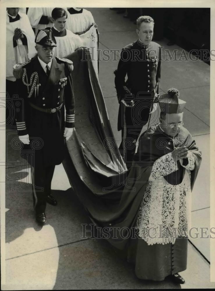 1939 Press Photo Most Rev. Arch. Amleto Giovanni Cicosnanu in Requiem Mass - Historic Images