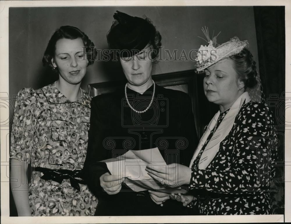 1940 Press Photo Members American League for Finnish War Orphans held meeting - Historic Images