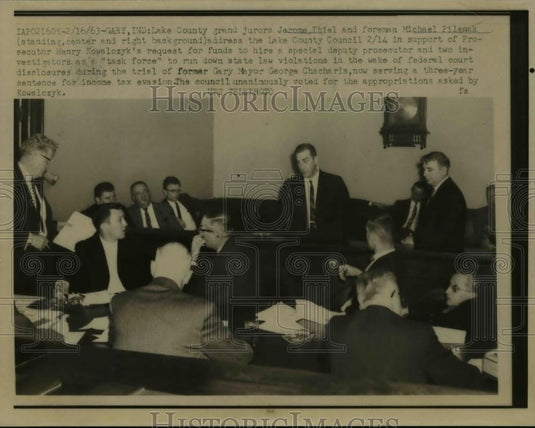 1963 Press Photo Lake County grand juror Jarome Thiel & foreman Michael PIlenak - Historic Images