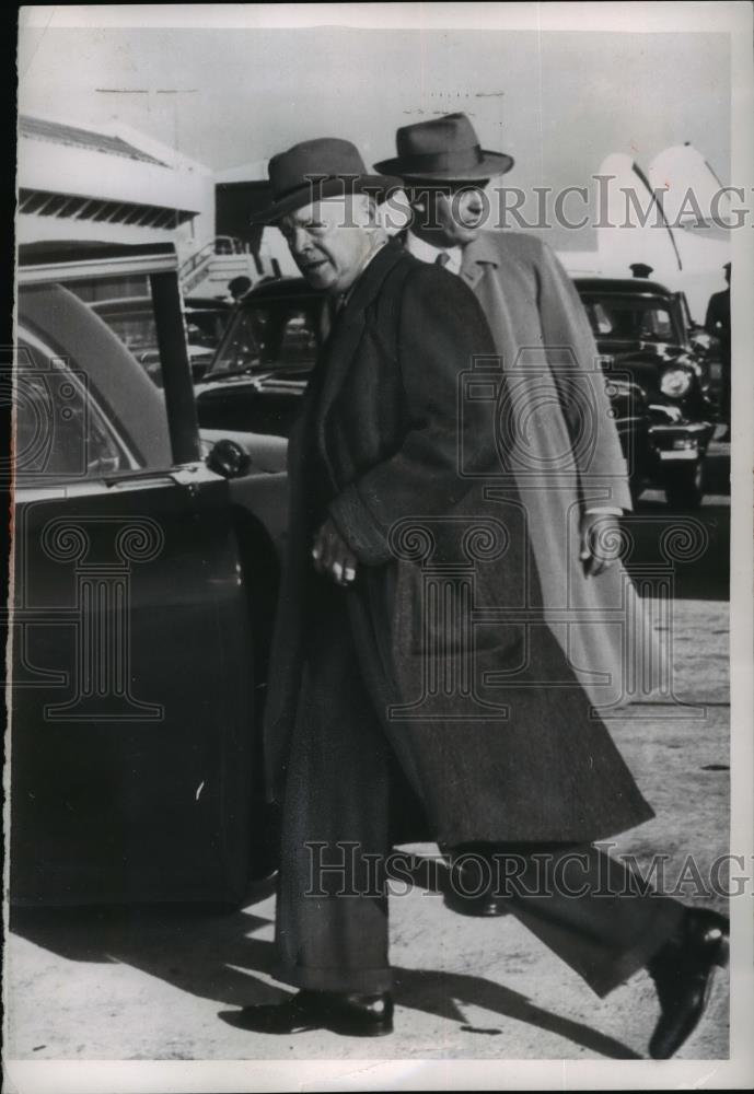 1954 Press Photo Pres.Eisenhower at Washington Airport return from New York - Historic Images