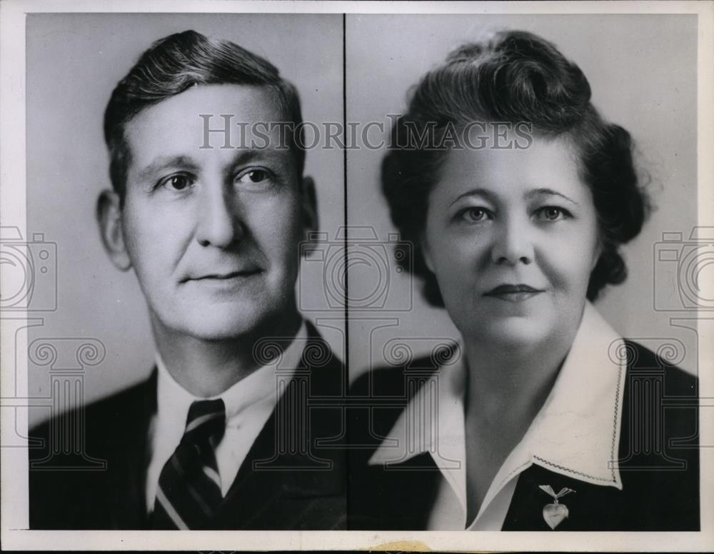 1944 Press Photo Robert Earl Peterson &amp; wife of Edna Political Rivals - Historic Images