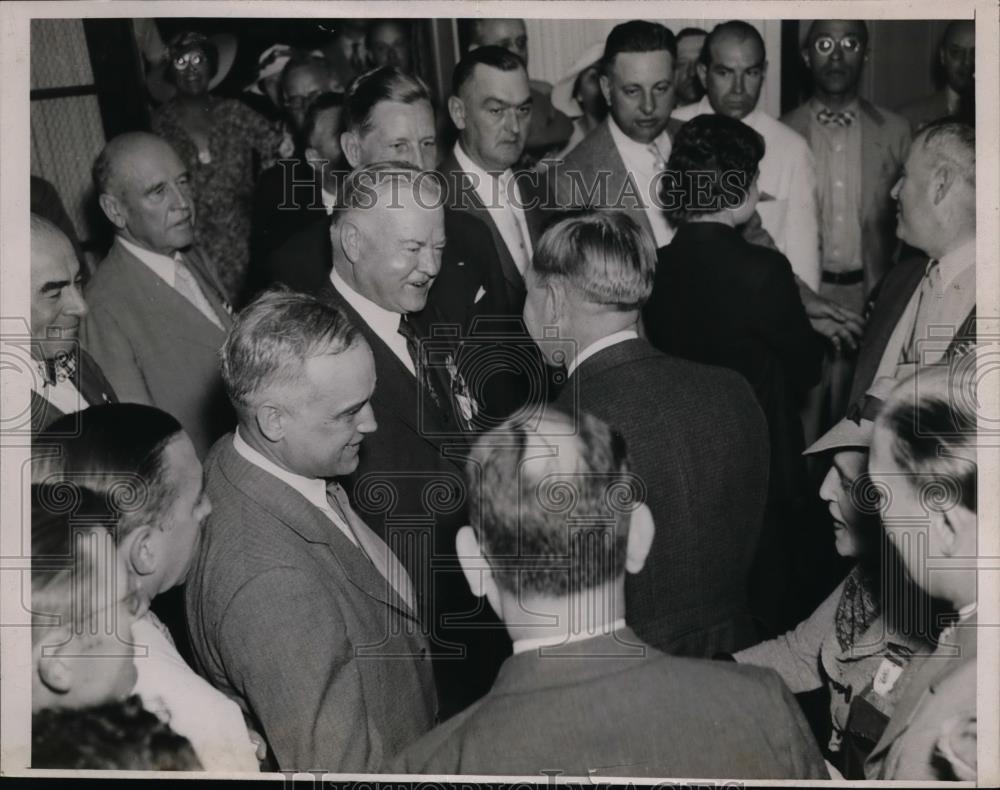 1937 Press Photo Ex President Herbert Hoover at Republican Convention - Historic Images