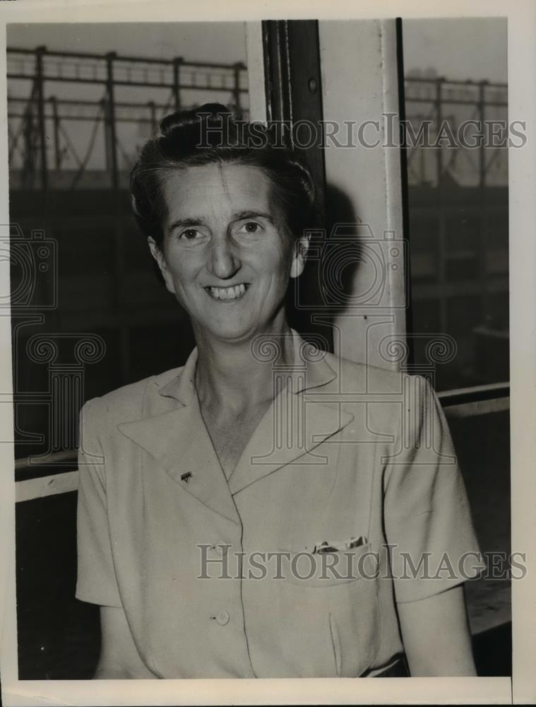1947 Press Photo Dr Georgiana Bonser VP Medical Womens Federation  - nef03503 - Historic Images
