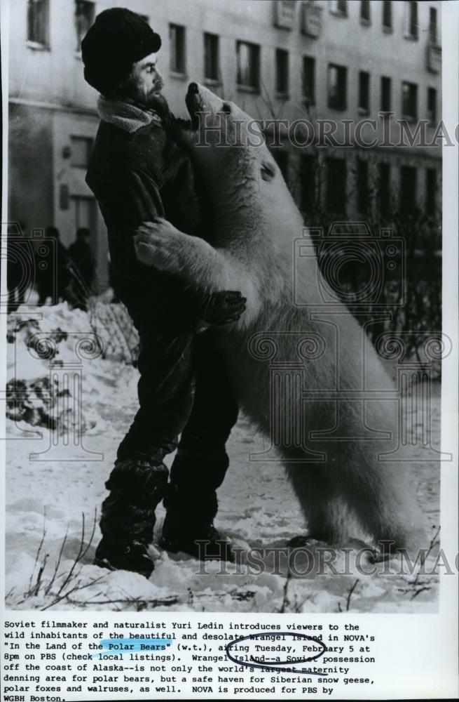 1985 Press Photo In the Land of the Polar Bears a film by Yuri Ledin - spp00260 - Historic Images
