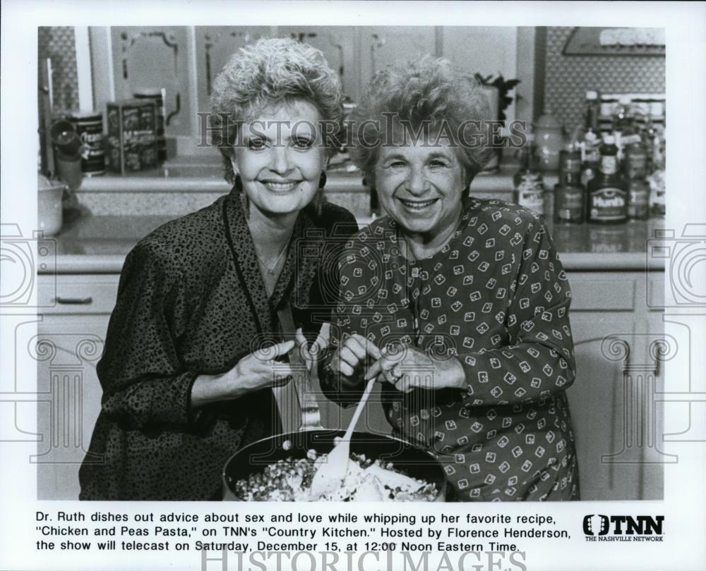 1990 Press Photo Dr Ruth Westheimer and Country Kitchen Host Florence -  Historic Images