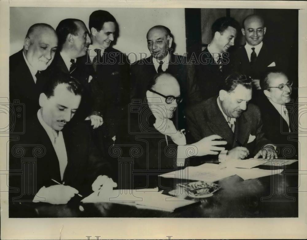 1953 Press Photo Signing of the Balkan Pact a Foreign Ministry in Athens - Historic Images