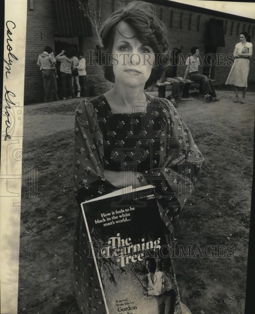 1980 Press Photo Carolyn Grove Books - spa26201 - Historic Images
