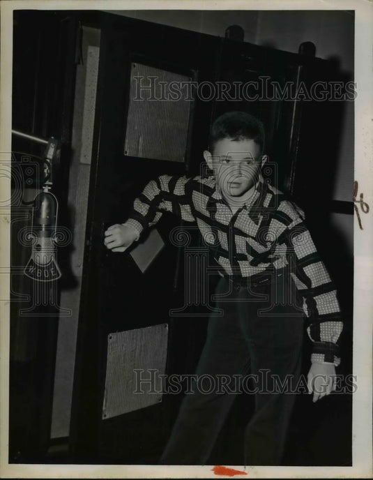1950 Press Photo George Kroupa student of Milford School in Cleveland - Historic Images