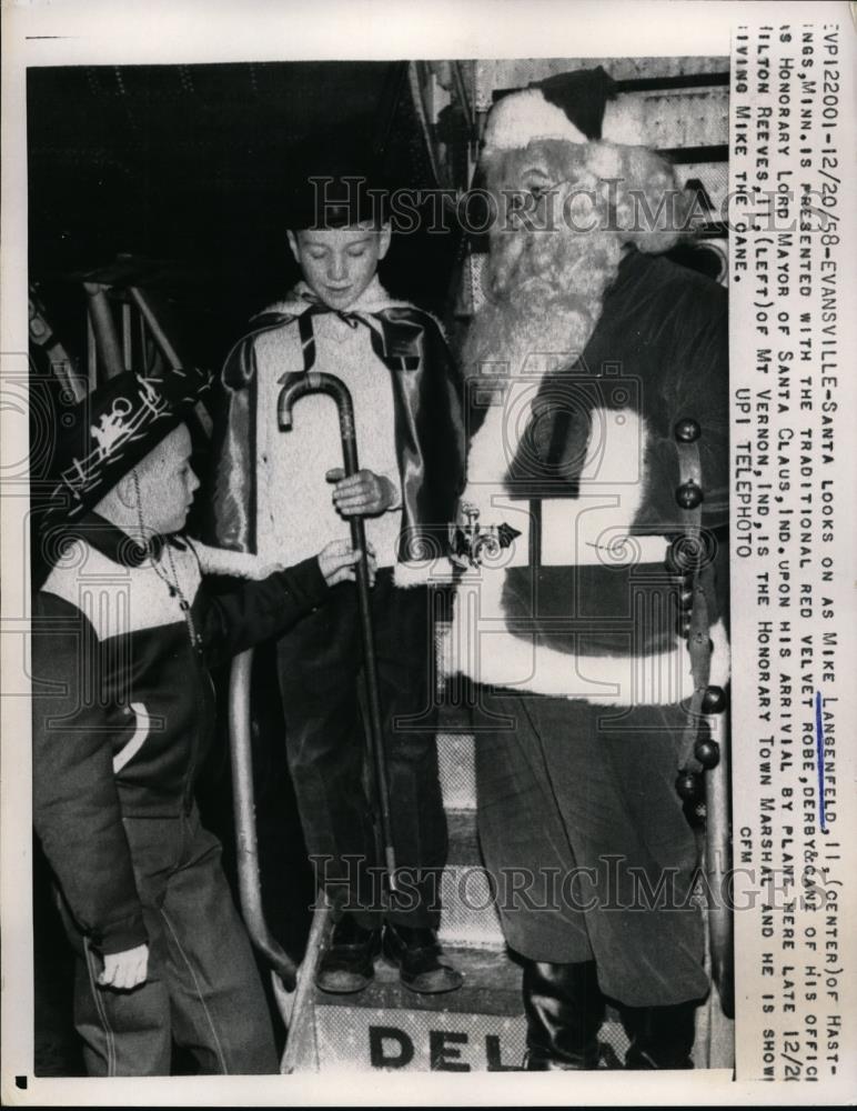 1958 Press Photo Mike Langenfeld II of Minn wears Traditional Red Velvet Robe - Historic Images