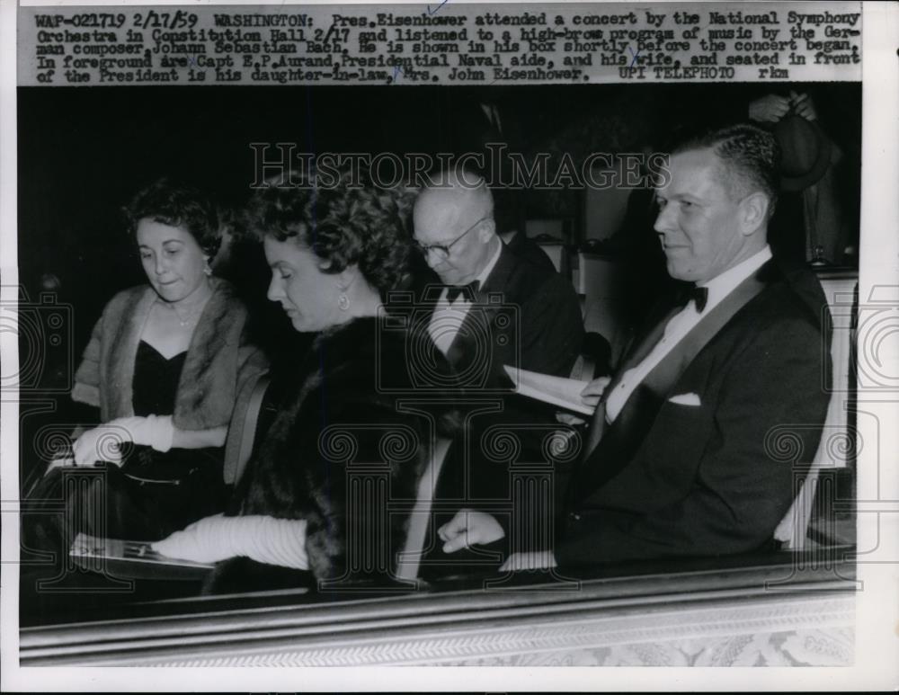 1959 Press Photo Pres.Dwight Eisenhower attends the Natl.Symphony Orchestra - Historic Images