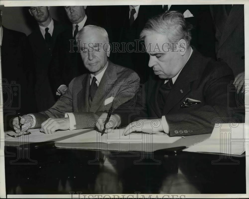 1941 Press Photo United States and  Mexico signed series of Agreements - Historic Images