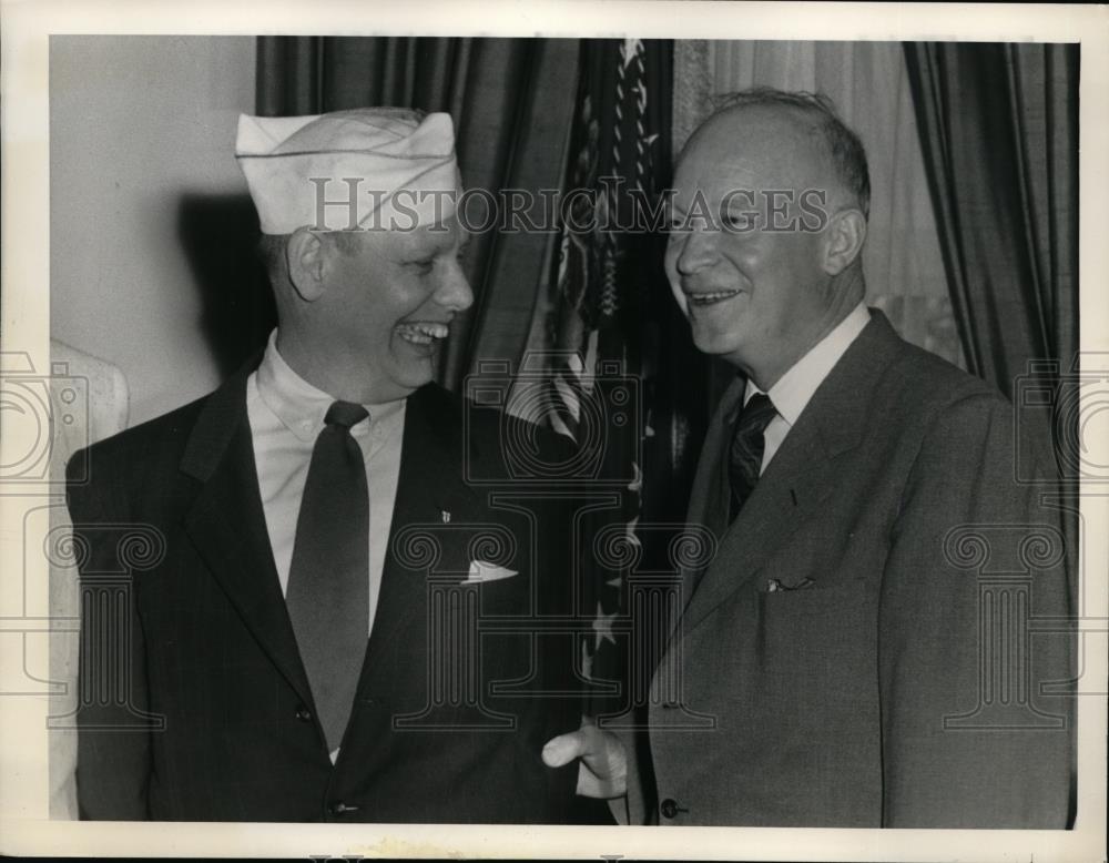 1954 Press Photo Pres. Dwight Eisenhower and Lester J.Dencker  - nee99805 - Historic Images