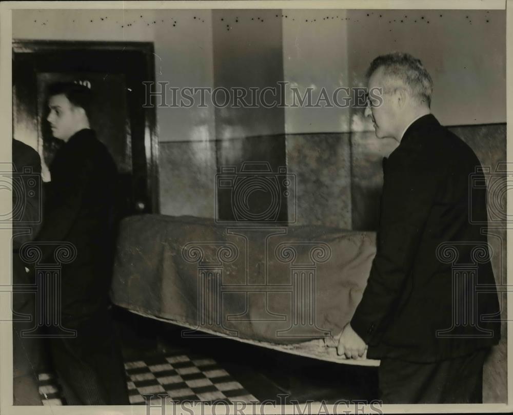 1938 Press Photo State Senator Julius Berg Commits Suicide - nef03947 - Historic Images