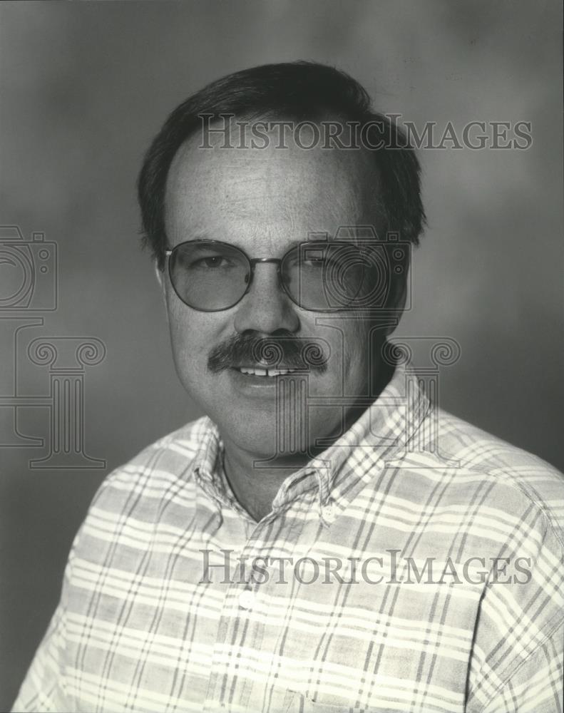 2000 Press Photo Ted Kaluza DAA Northwest DAA Mechanical Manager Auto Dealer - Historic Images