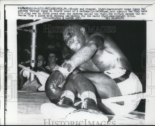 1959 Press Photo Sonny Ray vs Von Clay in Philadelphia PA bout - net15253 - Historic Images