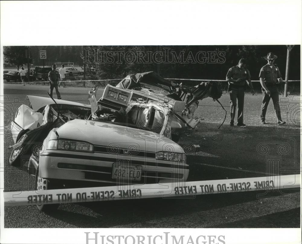 1993 Press Photo Troopers Survey Accident on Farewell Road and Highway 2 - Historic Images