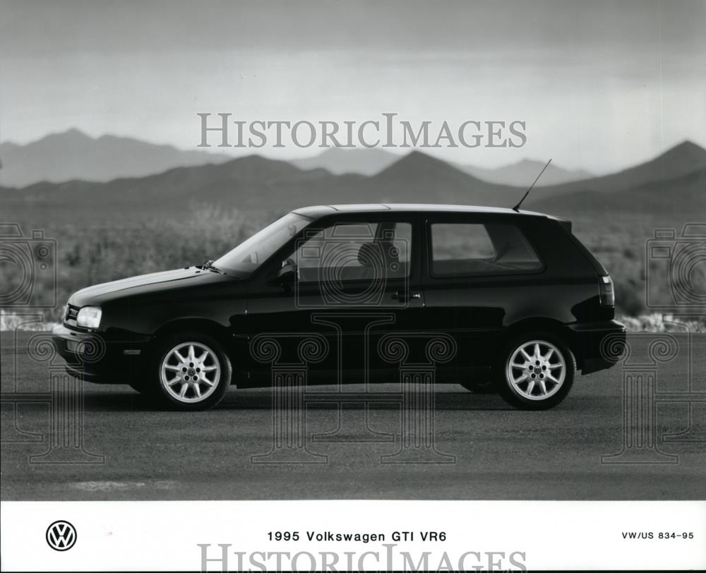 1995 Press Photo Automobile Volkswagen GTI VR6 - spp01163 - Historic Images