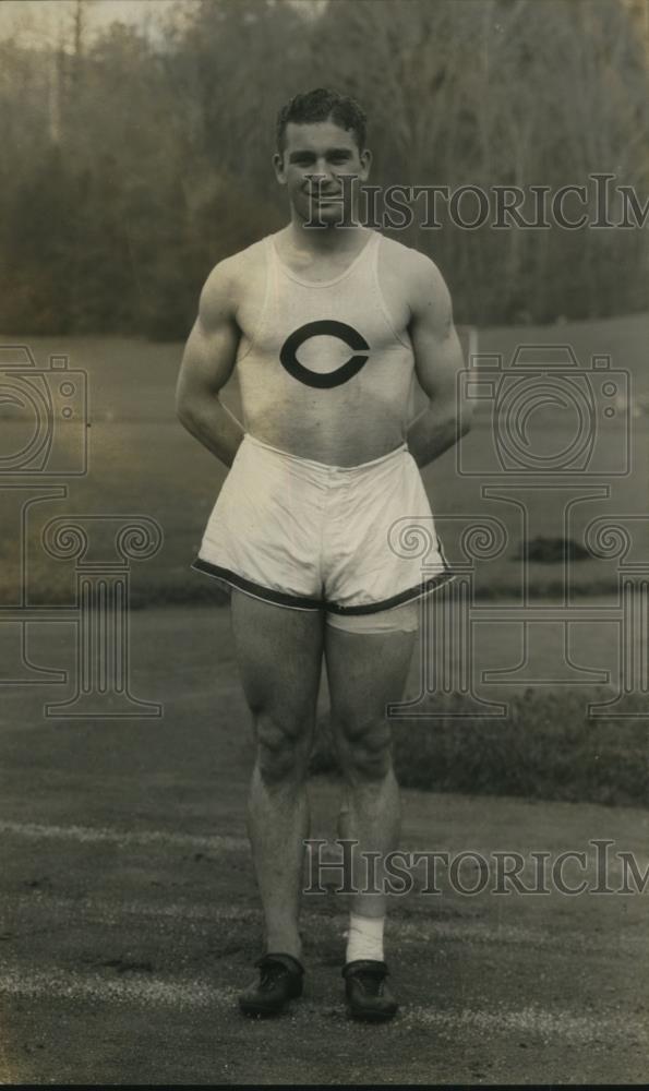 1930 Press Photo Stollwerck of Colgate at a track meet - net12529 - Historic Images