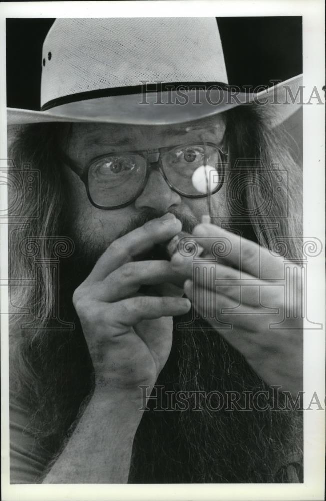 1990 Press Photo Sandpoint Toymaker Steve Long at Art on the Green - spa28836 - Historic Images