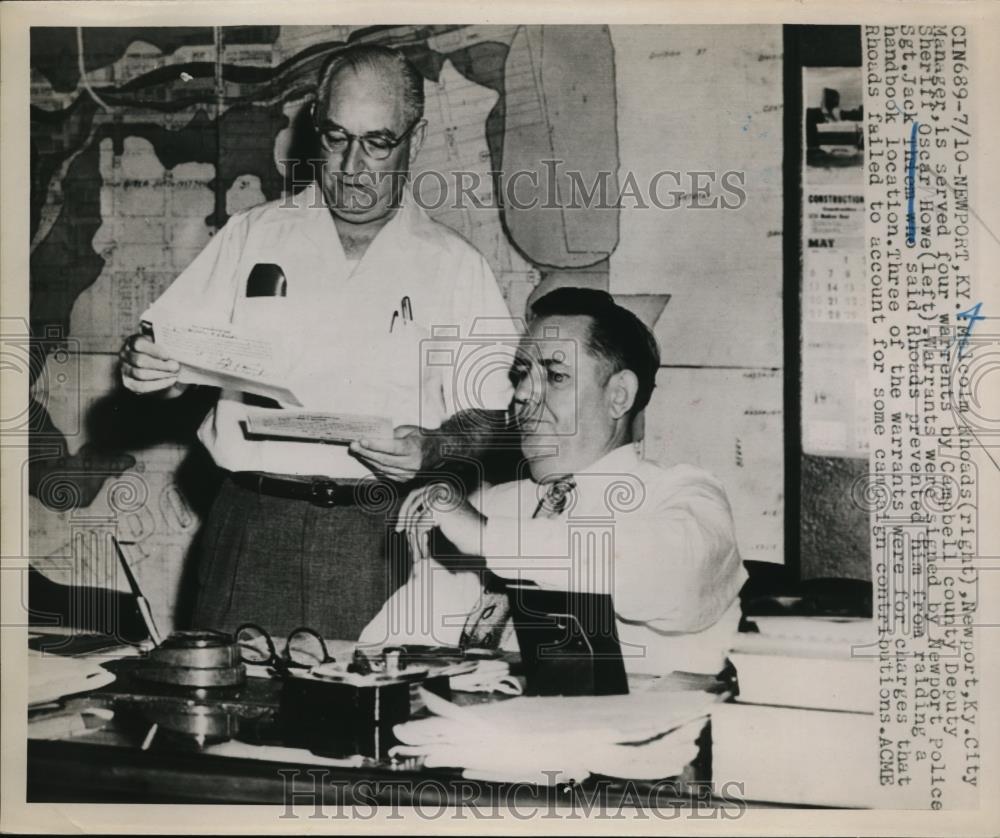 1951 Press Photo Malcolm Roads Served Four Warrants by Campbell County Sheriff - Historic Images